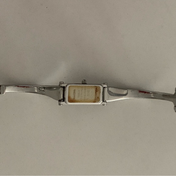 Gucci Silver and Gray Rectangular Timepiece main image 5